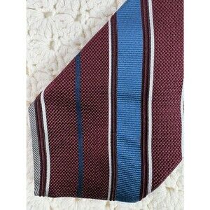 Vintage Royal Classic Men's Silk Tie Striped Cranberry Blue 3.75" x 59" EUC USA